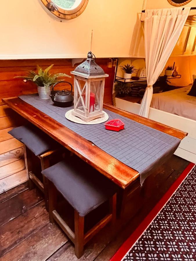 Tres Jolie Peniche A Louer Hotell Hédé Eksteriør bilde